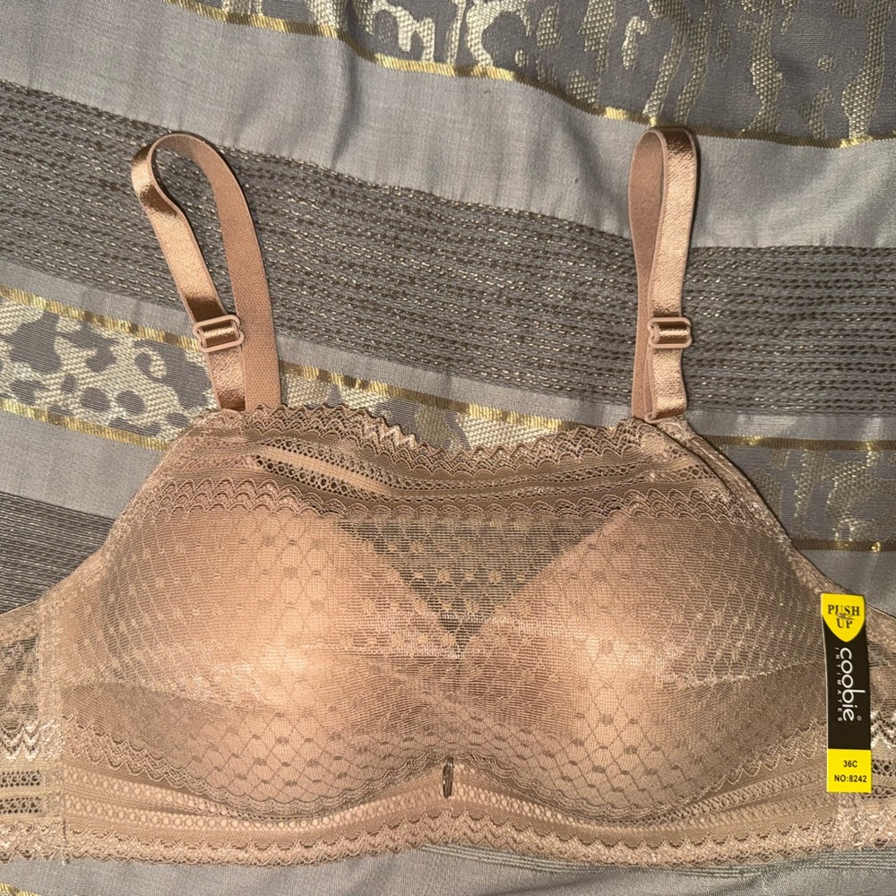New bra 36C